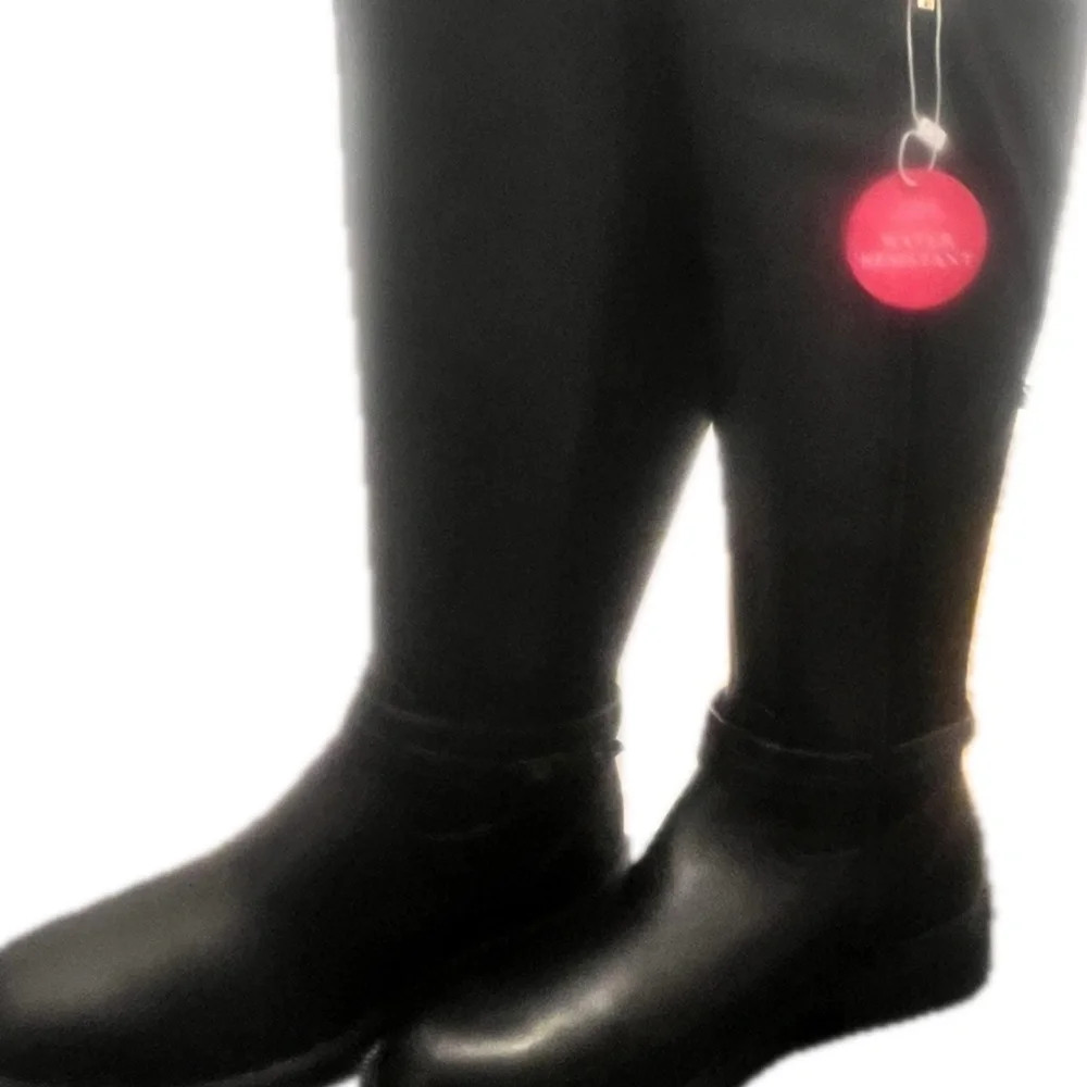Vince Camuto Leather Boho Coquette Great 4 Riding, 9 wide calf Tall, WATER RESIS